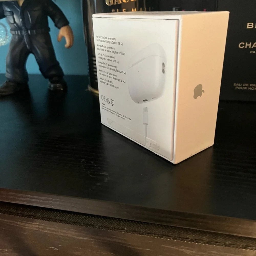 Apple White Wireless Earbuds Gen 2